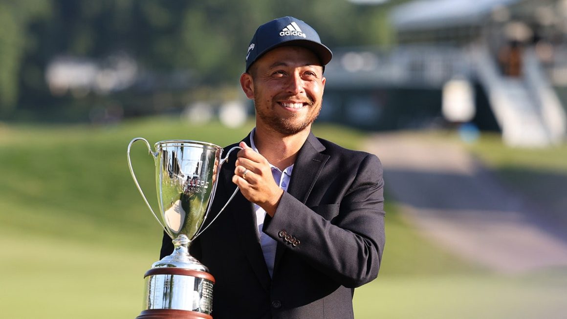 Golfers Ready for the Travelers Championship at TPC River Highlands