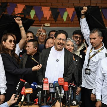 4c4b1df7-d8ce-4af9-8d13-afa09d8b8137 Colombian Elections Head to Runoff Amid Allegations