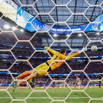 USA Secures Victory Over Paraguay in World Cup Match