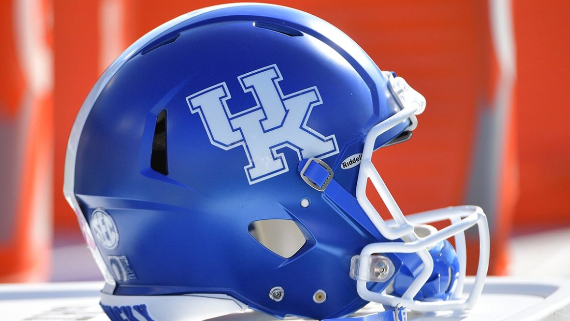 5166ceed-8222-424d-a9a3-477755989d16 Kentucky Defensive Lineman Nic Smith Passes Away at 20