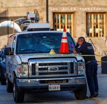 Man Arrested Following Stabbing in Englewood, Chicago