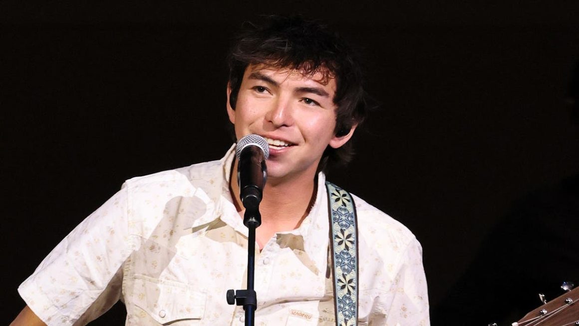 Wyatt Flores Announces Upcoming Album ‘Scared of Heights’
