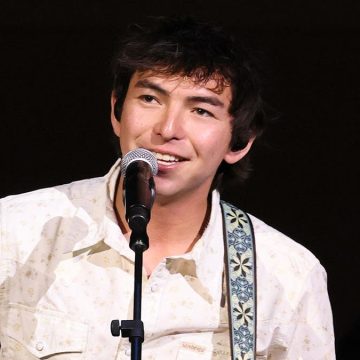 Wyatt Flores Announces Upcoming Album ‘Scared of Heights’