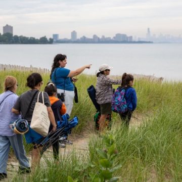 Chicago BIPOC Birders Host Inclusive Events for Queer Birdwatchers
