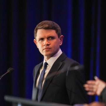 Texas Senate Hopeful Talarico Faces Criticism for Tech Fundraisers