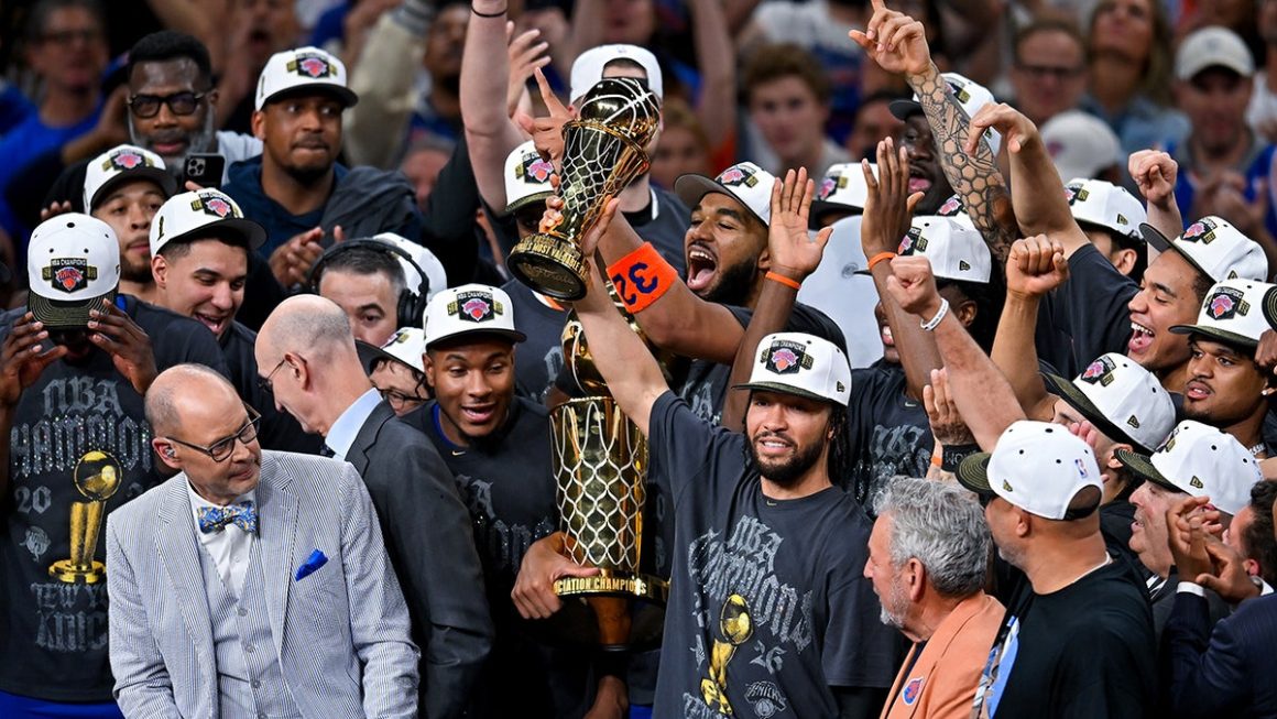New York Knicks and Seattle Seahawks Face Contrasting White House Visit Plans