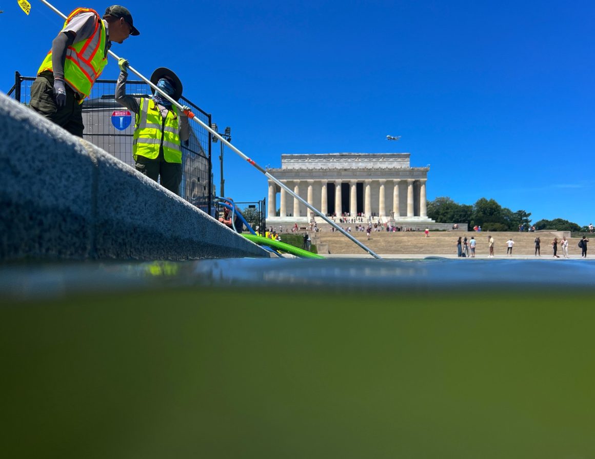 68a446c2-b758-4e94-bef8-827109000e69 Scrutiny Surrounds Trump Donor’s Contract for Lincoln Memorial Pool Renovation