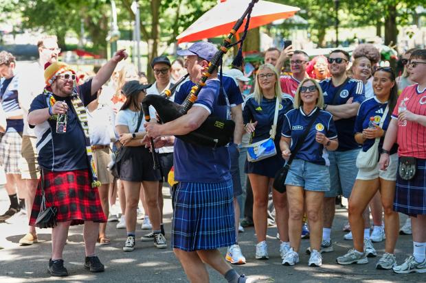 7328d499-37b0-4ae0-9f76-ad8f2d46c402 Scotland Fans Boost Boston’s Beer Demand During World Cup