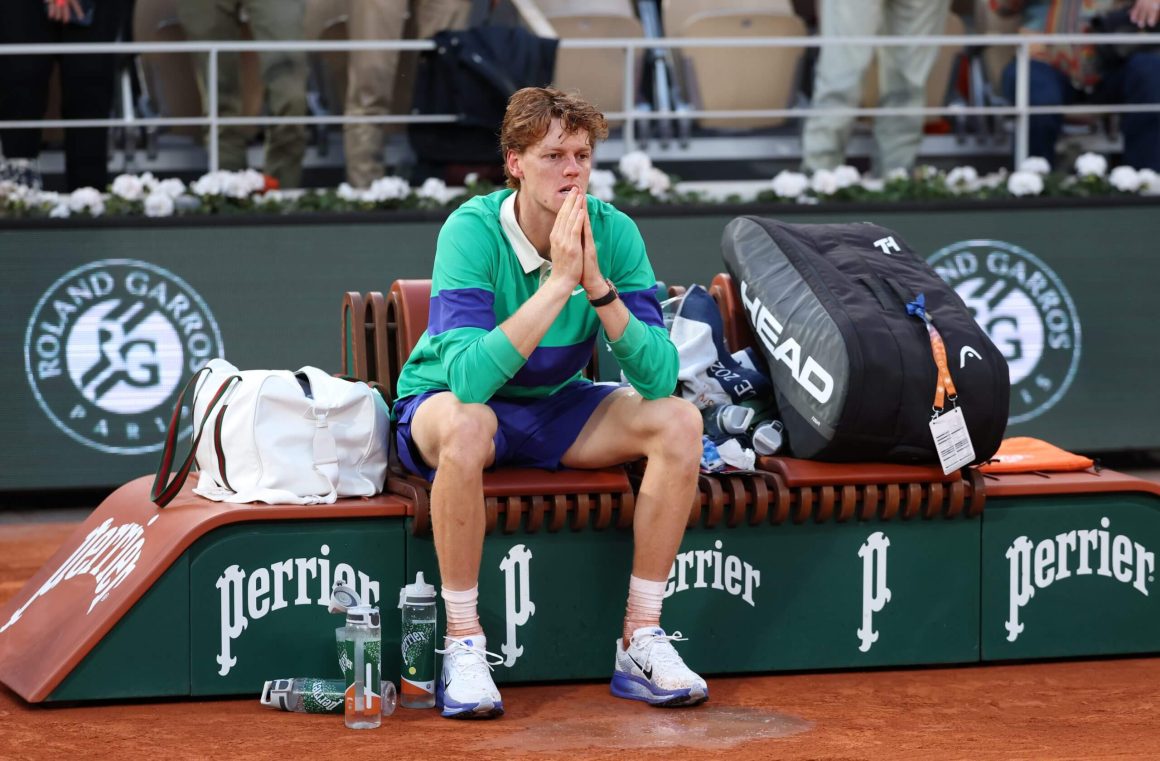 Tennis Players Strive for Grand Slam Glory Amid Closing Challenges