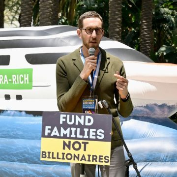 California Senator Scott Wiener Confronted by Pro-Palestinian Activists