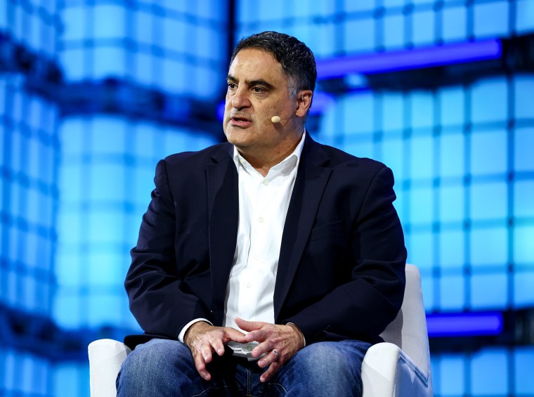 7f4f7889-e1ef-43a1-9b20-2217daa011e7 UK Prevents Cenk Uygur and Hasan Piker from Entering the Country