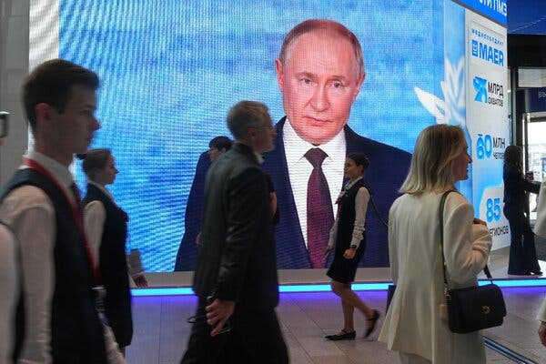 8027b2d4-ecc7-4a07-b594-ce1de544edc3 Russian Elite’s Mixed Feelings Towards the West