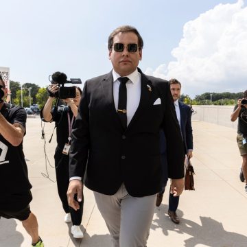 857228cf-4a09-4519-9851-44e4c92542b5 George Santos Denies Insider Trading Allegations