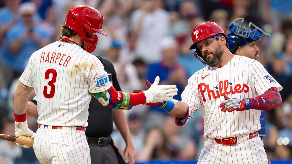Phillies Stars Shine in Record-Breaking Game Against Mets