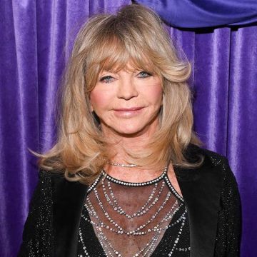 Goldie Hawn Warns Against Early Fame for Young Influencers