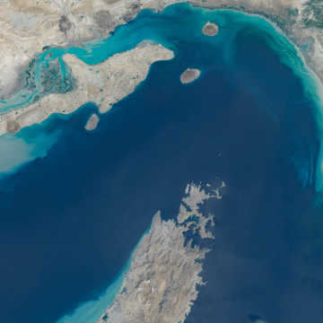 U.S. and Iran Clash Over Strait of Hormuz Fees
