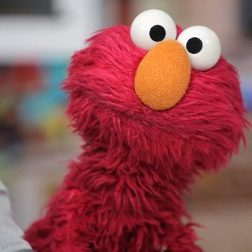 Elmo’s Unexpected Sports Fandom Drama