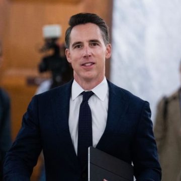 Senator Hawley Introduces Legislation to Combat Rural Healthcare Crisis