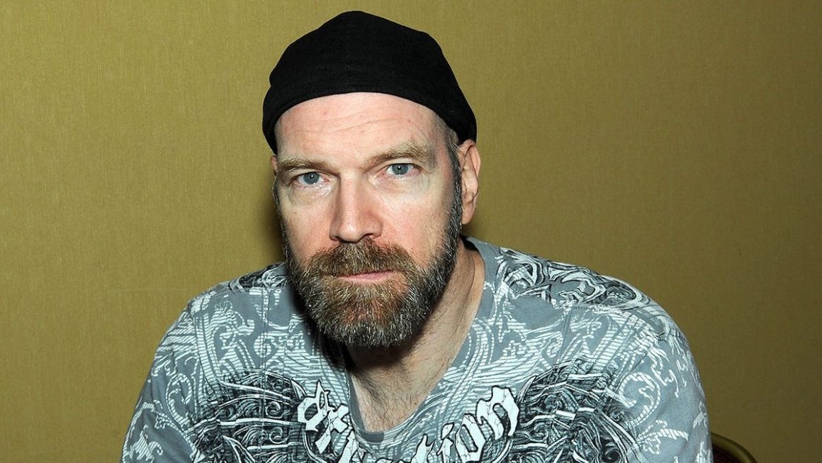 a690caa6-af7d-4914-94e1-6b5bae3ea65f Tyler Mane Raises Awareness on Male Breast Cancer