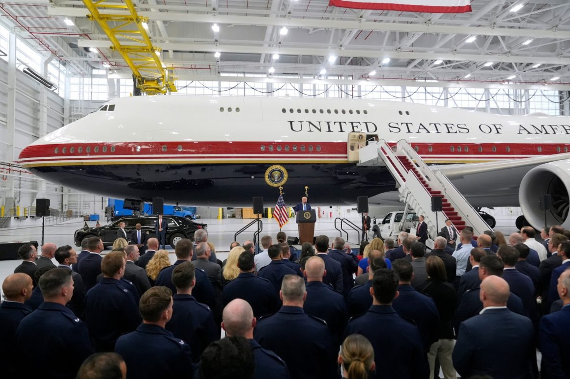 a755351d-375a-479b-9be7-dd0ac5ce8f25 President Trump Unveils New Air Force One Aircraft