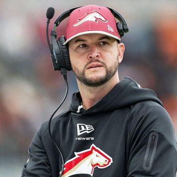 c3676c5d-0ca3-4be1-8534-b115f2996f02 AJ McCarron Takes on New Role as UFL Head Coach