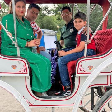 c7cee1e8-21e9-43f7-bba7-e9a81fa4b7a6 Family’s Tragic Loss in Central Park Sparks Debate Over Horse Carriages