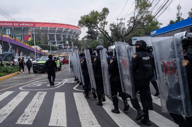 d1502bdb-4dcf-4b2a-a817-9aea320658b1 U.S. Embassy Issues Travel Warning for World Cup Tourists in Mexico