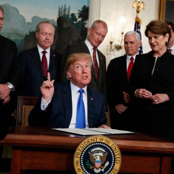Federal Judge Weighs Trump Administration’s Tariff Refunds Dispute