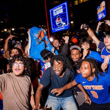 Knicks Fans Show Passion in 2026 NBA Finals Journey