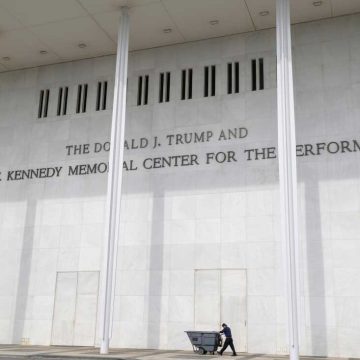 Kennedy Center Faces Controversy Over Trump’s Naming Effort