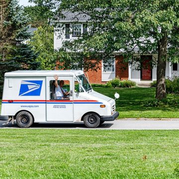 USPS Warns of Dog Attacks on Postal Workers