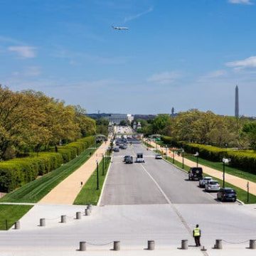 FAA Advises Safety Measures for Proposed Arch Near Airport