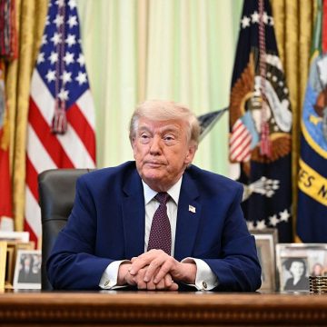 Trump Signs Executive Order Shifting Federal Employees to ‘At-Will’ Status