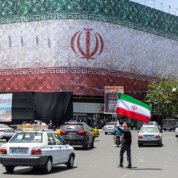 U.S.-Iran Talks: Diplomatic Progress Amid Historical Lessons and Challenges