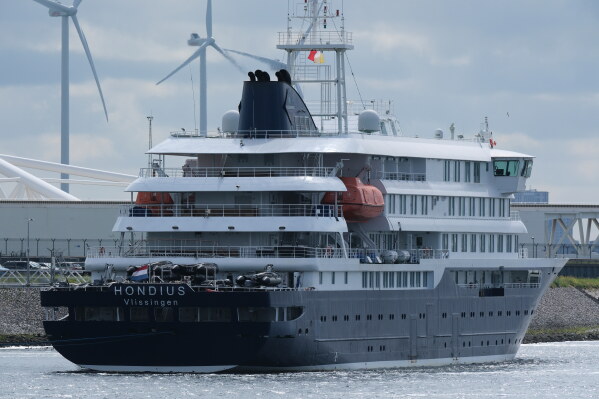 e50625fe-3fb8-4ab0-9771-4bc5c7fceb34 Hantavirus Outbreak on Cruise Ship Highlights Rare Disease