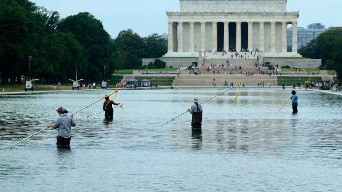 Arrests Made Over Alleged Vandalism at Lincoln Memorial Reflecting Pool