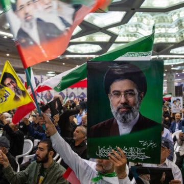 Ayatollah Khamenei Distances Himself from U.S. Agreement