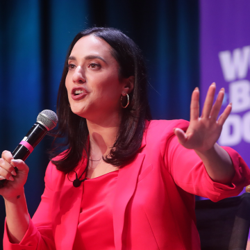 eeb2d3c8-00c0-4338-b6ae-16d6e62b67b3 Democratic Lawmakers Advocate for Paid Menstrual Leave Amid Debate