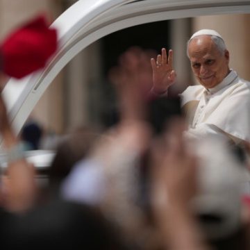 f0e2fa12-49d2-4c97-85f5-234f7da4176d Pope Leo XIV Urges Protection of Migrants at Canary Islands