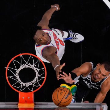 Knicks Continue Winning Streak by Taking Game 1 Against Spurs in NBA Finals