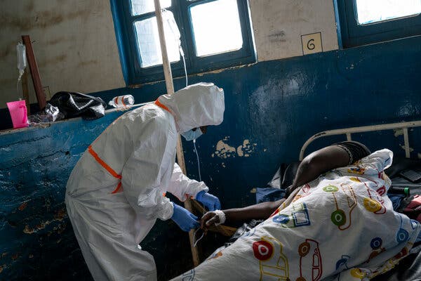 f308192a-6202-4b93-a08c-90dd6e4b6998 Ebola Outbreak in East Africa May Worsen, Experts Warn