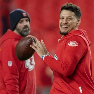f7ee0a68-8c62-437f-a1ff-f678340727b0 Patrick Mahomes Agrees to Restructure Contract with Kansas City Chiefs