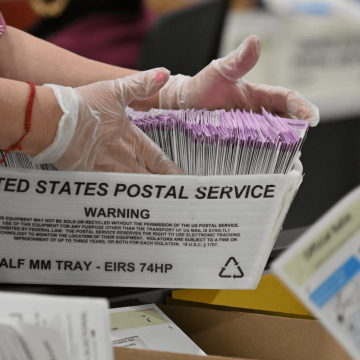 Debate Over New USPS Rules: Impact on Mail-In Voting