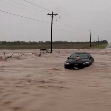 Severe Weather Leads to Flash Floods and Tornado Warnings in Texas