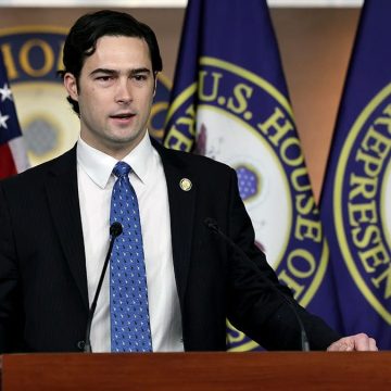 U.S. House Task Force Investigates Birth Tourism Companies