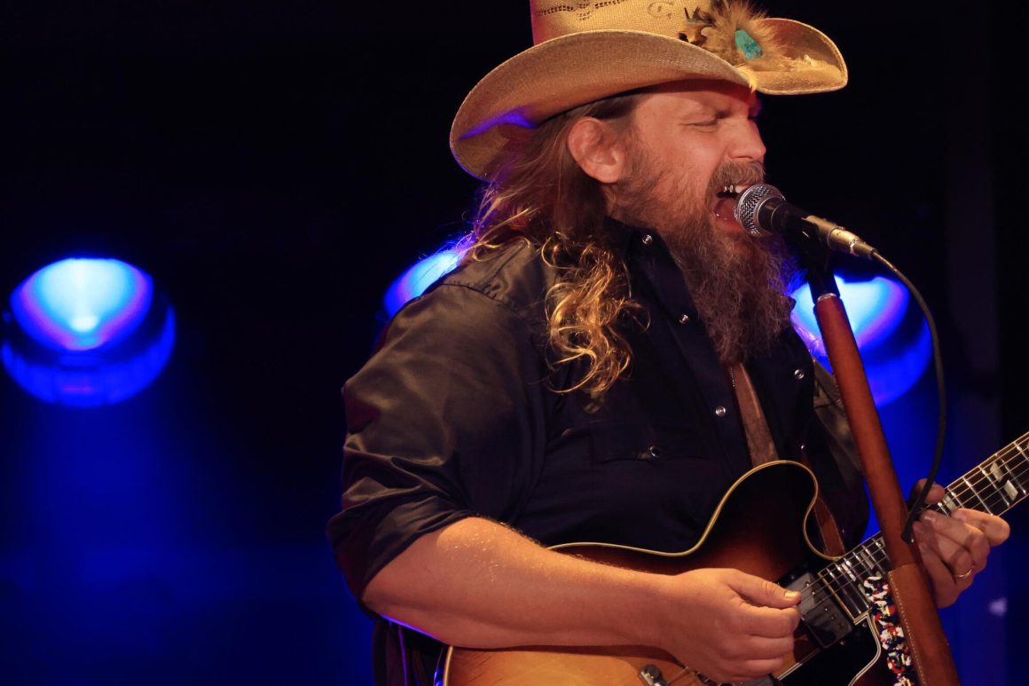 Chris Stapleton Headlines Unifying July 4th Concert in Los Angeles