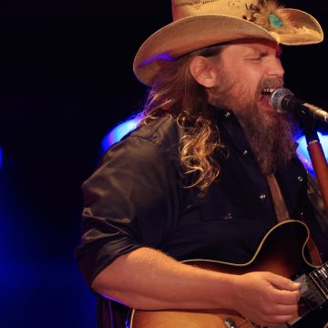 097065ec-b449-4c64-99fe-0bfd2b6ef563 Chris Stapleton Headlines Unifying July 4th Concert in Los Angeles