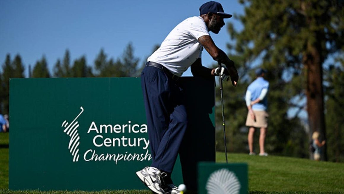 Jerry Rice Confronts Heckler at Golf Championship