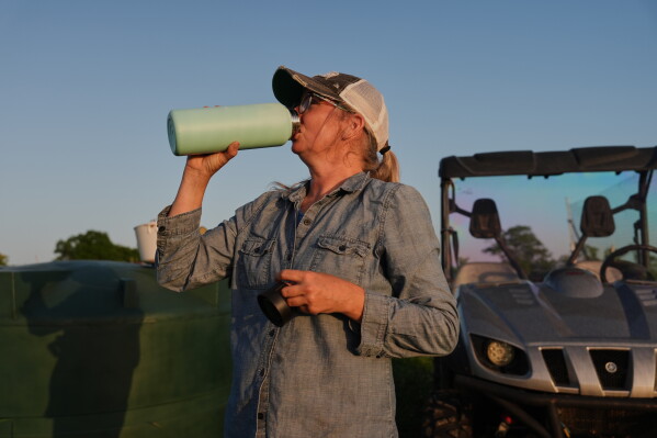 0c5021a2-8e9f-447e-8244-6632b5678747 Farmers Confront Extreme Weather Amid Climate Change Challenges