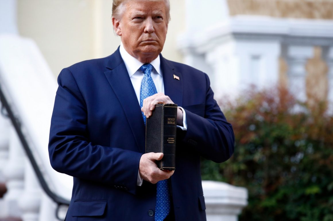 Trump Adopts Eye-for-an-Eye Strategy in Iran Tensions